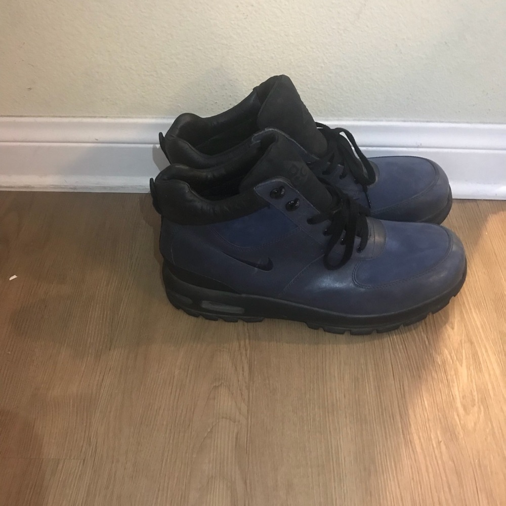 Nike ACG  Boots